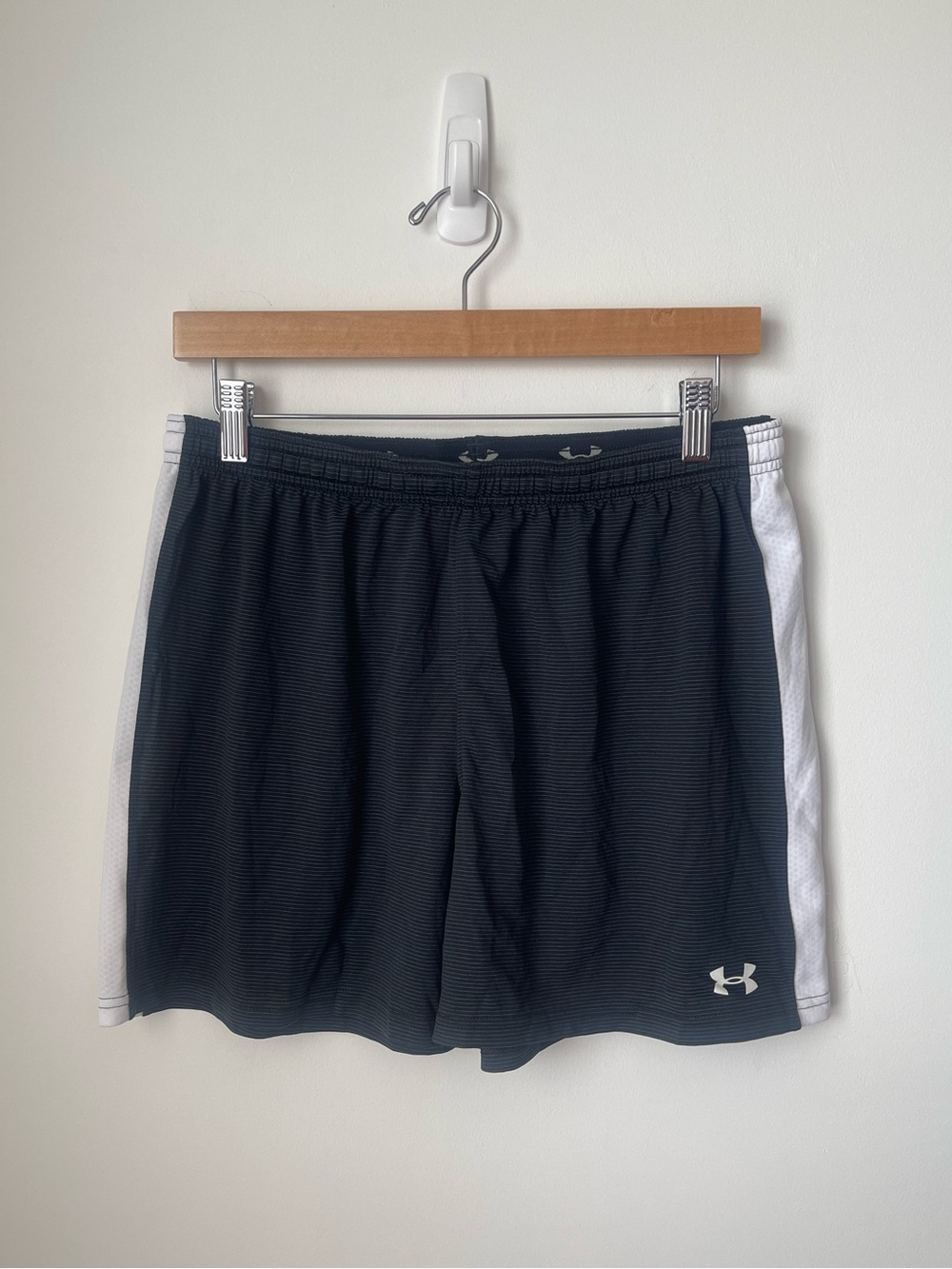 Under Armour women’s shorts size medium